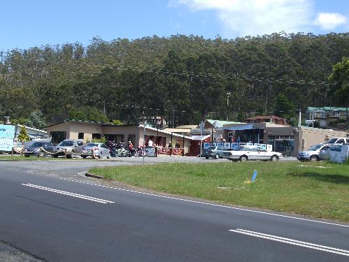 JUST HOOKED - WELL KNOWN SEAFOOD RESTAURANT/CAFE WITH 3 BEDROOM RESIDENCE
