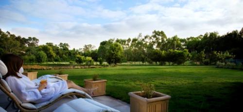2 Houses on 5 acres. Luxury Home plus 5rooms Cottage. Room for extended Family