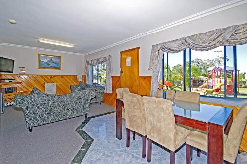 Homelea Accommodation Spa Cottage & Apartments