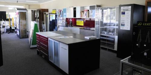 ONE STOP SHOP FOR TRADESMEN, HANDYMAN AND HOME RENOVATOR! - ESTABLISHED 31 YEARS! - PROFITABLE BUSI