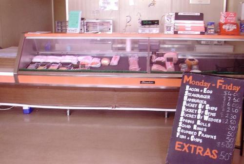 BRUCE ROCK GOURMET MEATS (TAKEAWAY & BREAD) - FREEHOLD PURCHASE - WELL KNOWN BUSINESS - NOT COMPETI