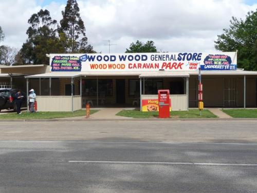 WOOD WOOD CARAVAN PARK & GENERAL STORE - FREEHOLD!