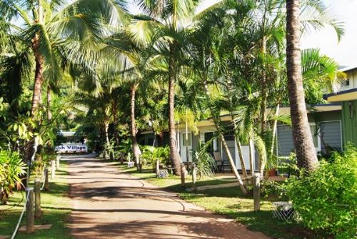 AIRLIE BEACH - BUSH VILLAGE BUDGET CABINS - SELLING FREEHOLD! -