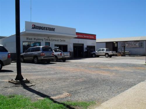ESTABLISHED TYRE & EXHAUST BUSINESS - SELLING FREEHOLD!