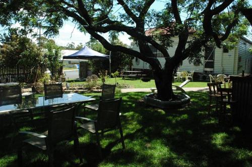BELLA ROSAS TEAROOMS, COTTAGE AND GARDEN CENTRE