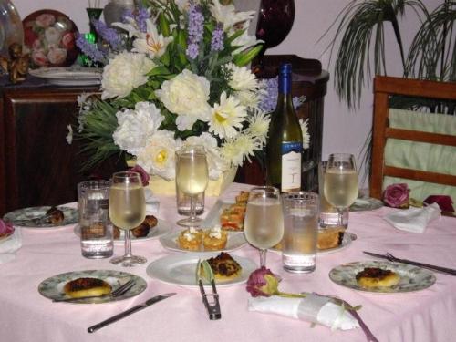 BELLA ROSAS TEAROOMS, COTTAGE AND GARDEN CENTRE