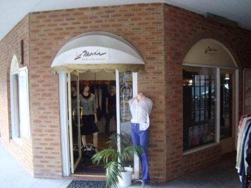 EXCLUSIVE BOUTIQUE FASHION STORE
