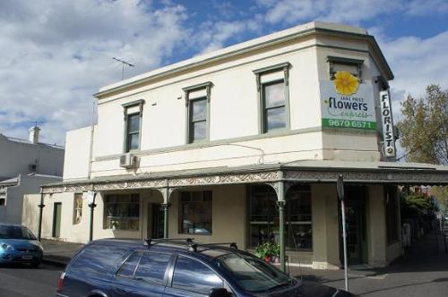 MOST SOUGHT AFTER LOCATION - COMMERCIAL PROPERTY WITH RESIDENCE!