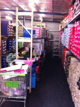 ARARAT SHOESHACK - PRIME LOCATION IN THRIVING TOWN!