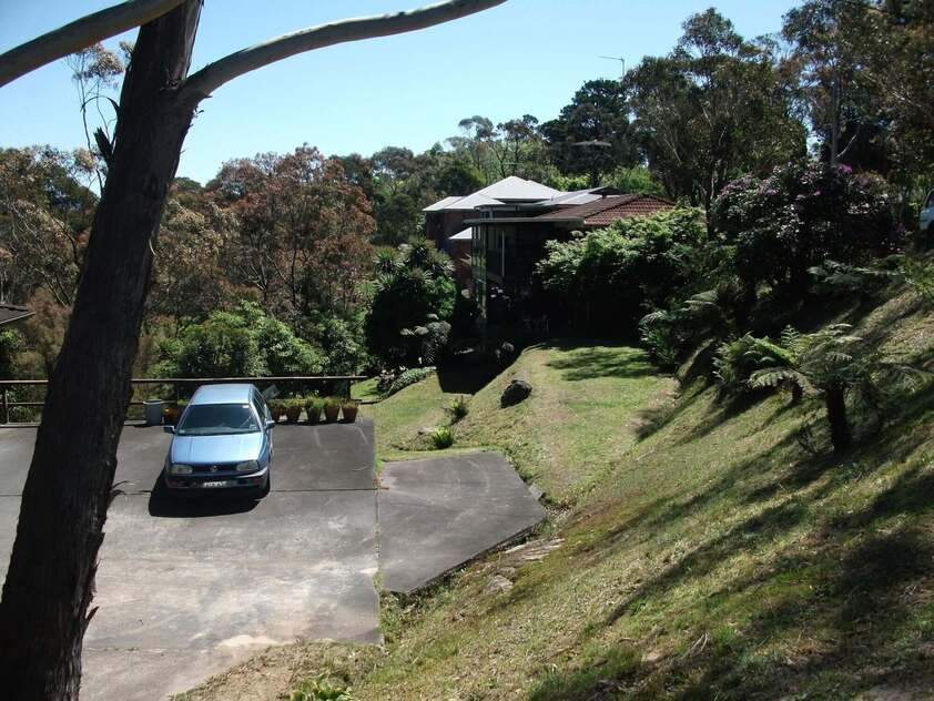 2 HOUSES FOR THE PRICE OF ONE - 1.5 ACRES AND 2 TITLES
