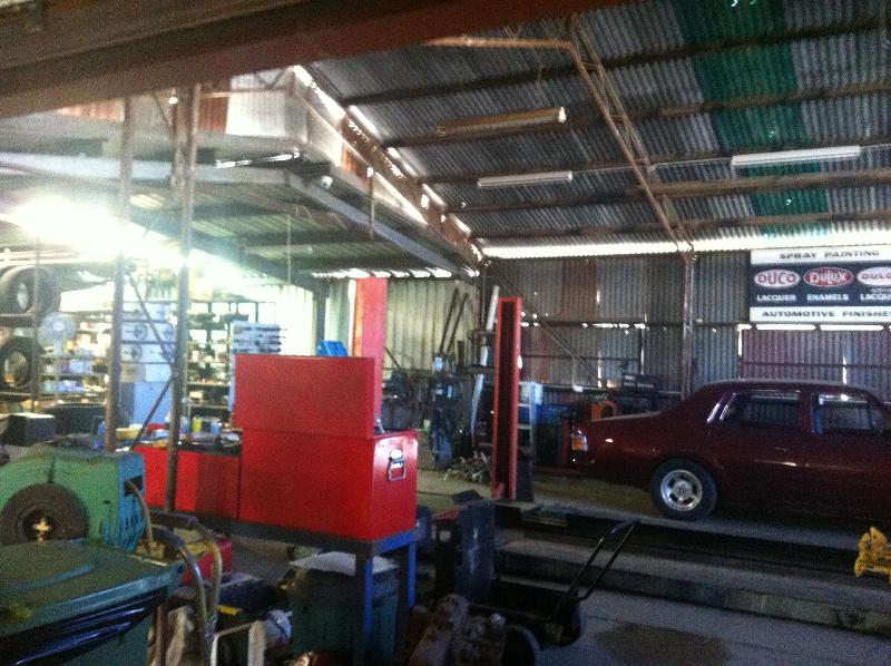 FREEHOLD SERVICE STATION WITH MECHANICAL WORKSHOP - PRIME LOCATION