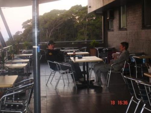 CAFE/TAKEAWAY - seating for 20 + another 50 alfresco.