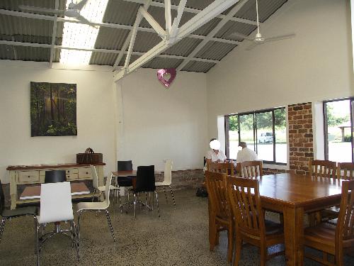 3023sqm WITH HOUSE+VACANT BLOCK+BUSINESS PREMISES SUIT CAFE/CATERING,GEN STORE