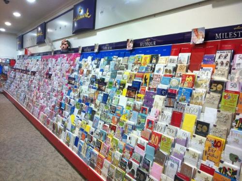LE CARDS AND GIFTS - SITUATED IN BUSY SHOPPING CENTRE - OFFICIAL HALLMARK AGENT