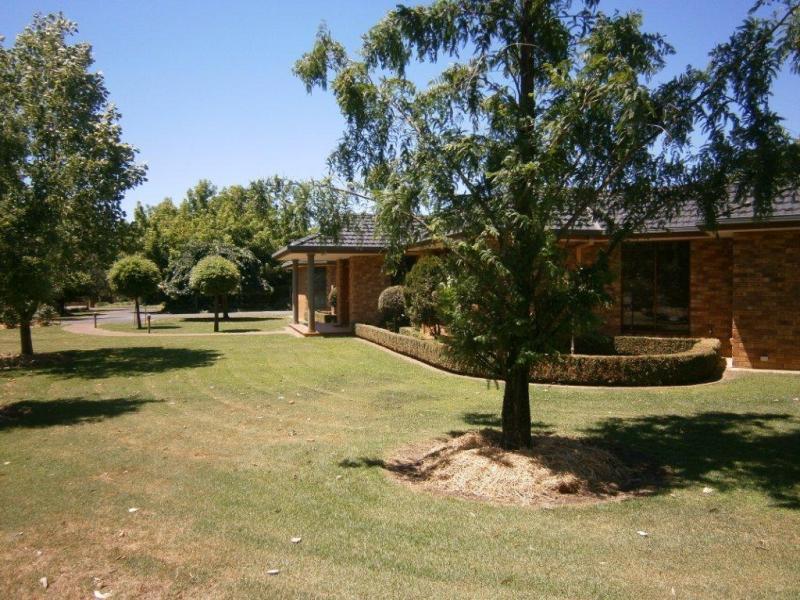 Wangaratta VIC Acreage Semi rural for Sold