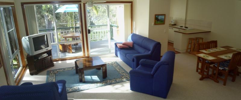 Elizabeth Beach Lakeside Accommodation