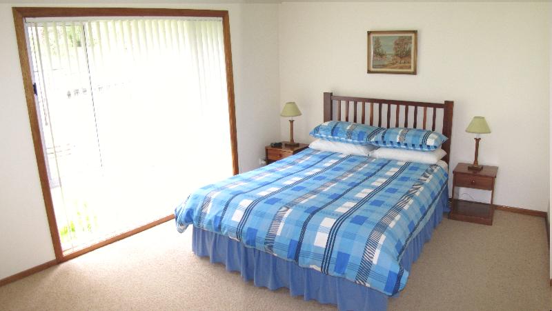 Elizabeth Beach Lakeside Accommodation