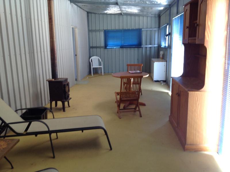 LIGHT INDUSTRIAL BLOCK FOR SALE 1 ACRE