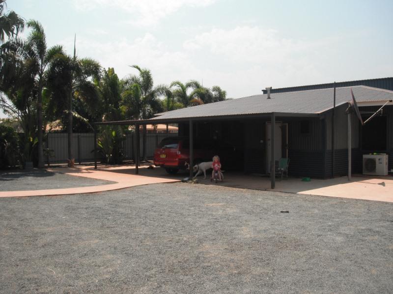 2694 M2 Residential Property with Workshop