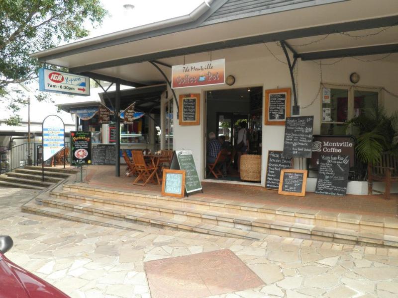Montville Cafe Coffee Shop & Juice Bar/Ice Creamery