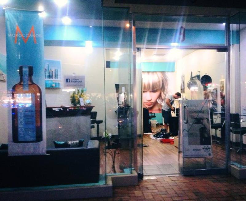 Long established salon for sale in a great location on southern gold coast!