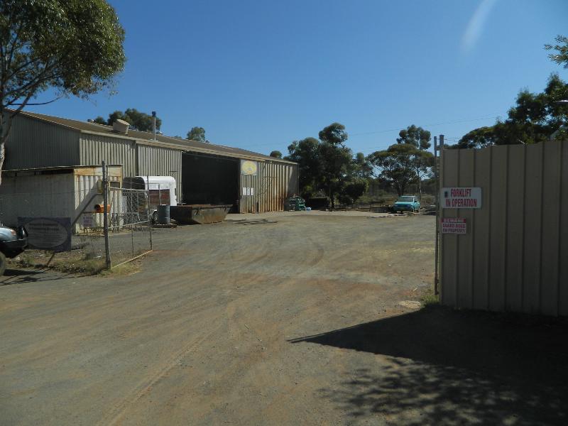 Industrial Workshop & Accommodation All In 1
