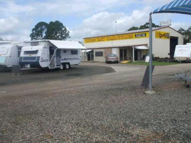 COMMERCIAL FREEHOLD PROPERTY WITH EXISTING CARAVAN SALES REPAIR BUSINESS