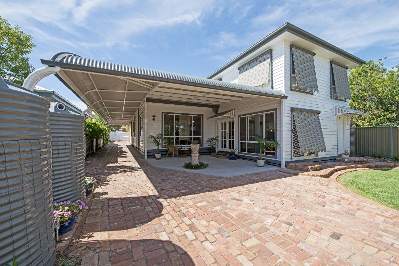 8 Chisholm Street Swan Hill VIC 3585 House for Sold