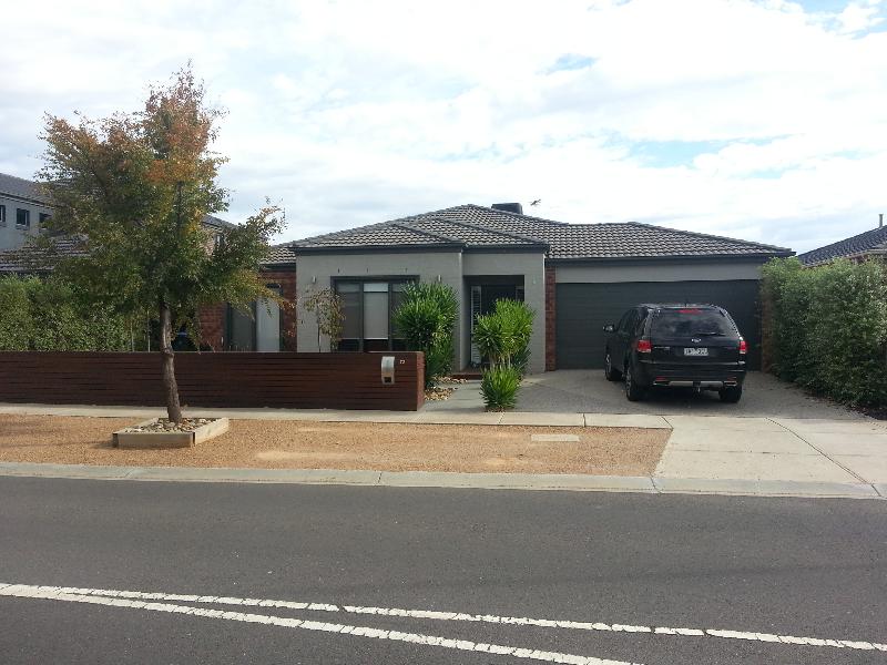 72 Rowland Drive Point Cook VIC 3030 House for Sold