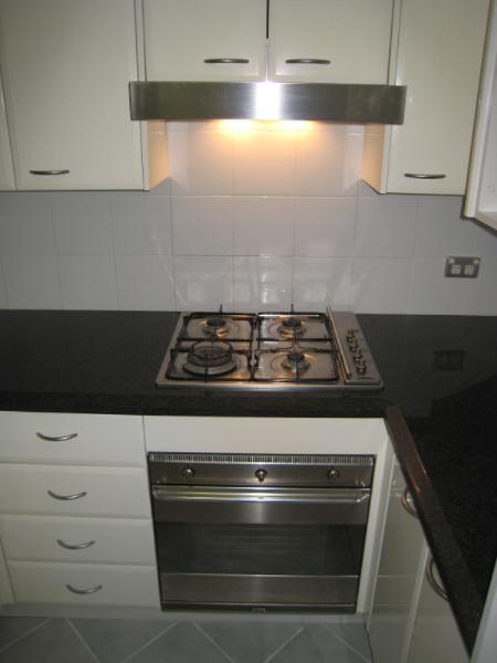 Pyrmont Modern 1 Bed Apartment Resort Style Building