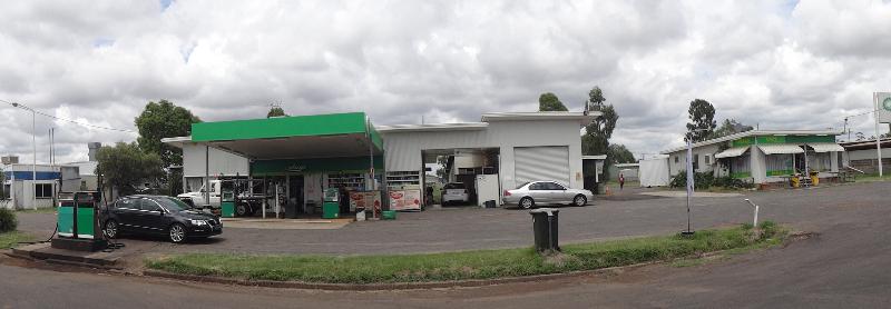 SUPERBLY PRESENTED BUSY SERVICE STATION & ROADHOUSE - 5310m2 - HIGHWAY EXPOSURE!
