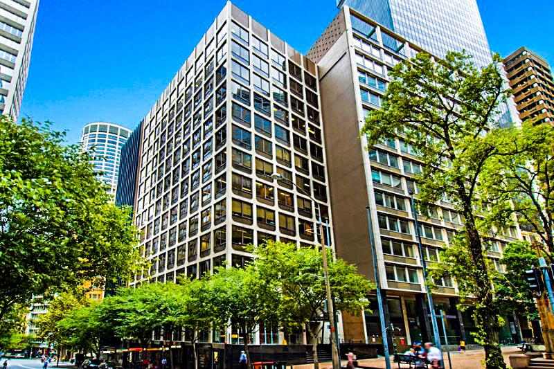 COMMERCIAL OFFICE SPACE - SYDNEY CBD! - INVEST AND BE POSITIVE GEARED!