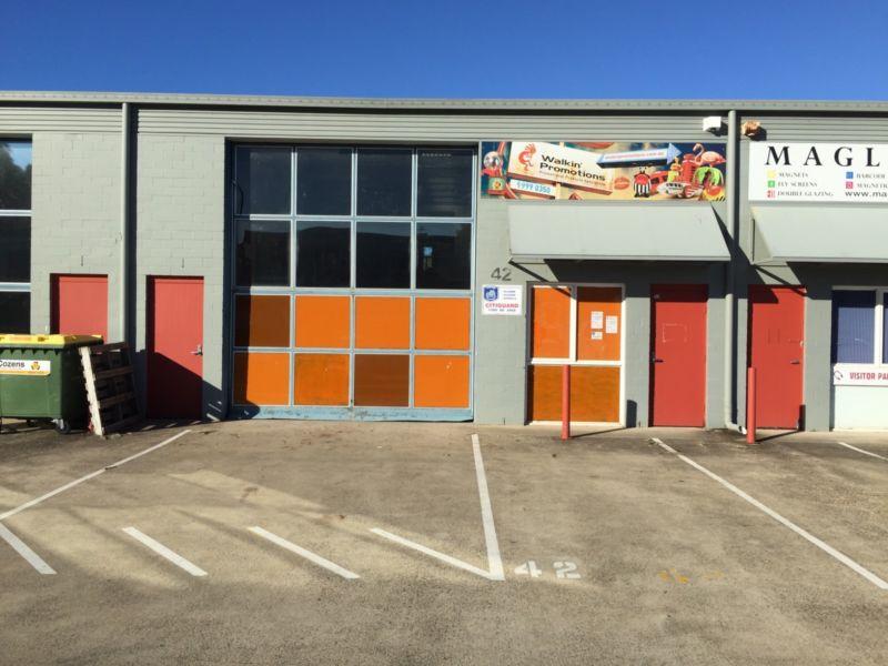 Warriewood Warehouse with Mezzanine