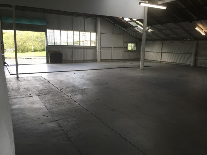HUGE EXPOSURE WITH MULTIPLE OPTIONS (WAREHOUSE/STORAGE/MECHANICS/CAR YARD & MORE