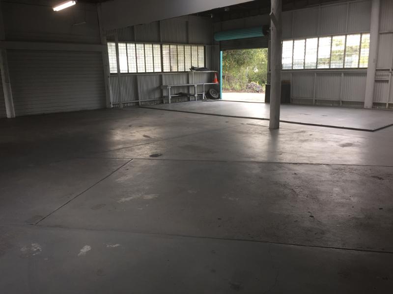 HUGE EXPOSURE WITH MULTIPLE OPTIONS (WAREHOUSE/STORAGE/MECHANICS/CAR YARD & MORE
