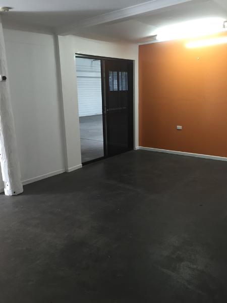 HUGE EXPOSURE WITH MULTIPLE OPTIONS (WAREHOUSE/STORAGE/MECHANICS/CAR YARD & MORE