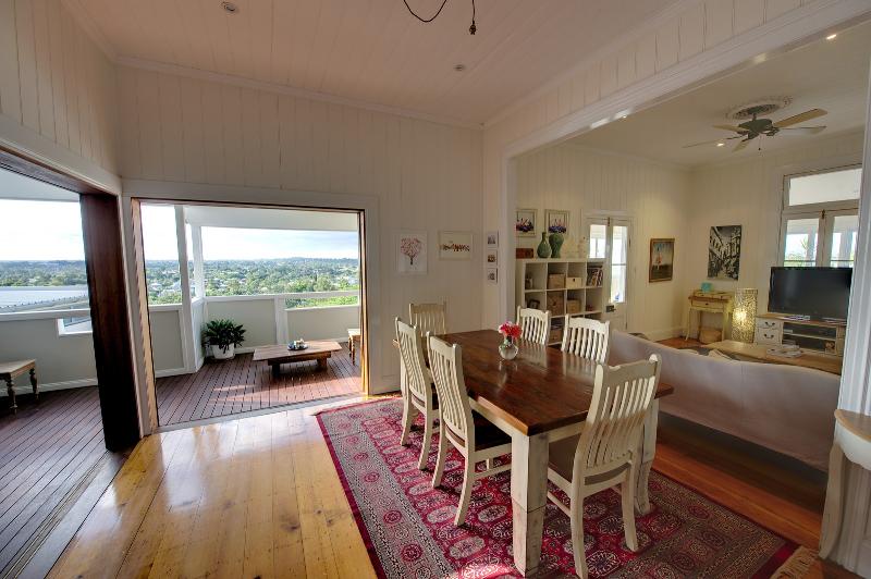 183 Jubilee Terrace Bardon QLD 4065 House for Rent