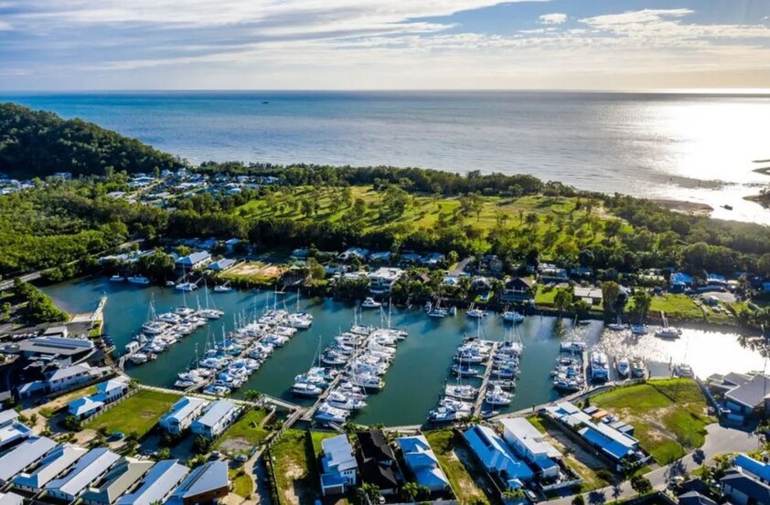 BLUEWATER MARINA, TRINITY PARK (Northern suburb of Cairns) QUEENSLAND 4879