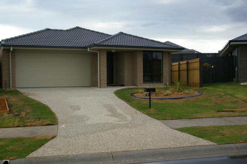 19 Pinehill Street Yarrabilba QLD 4207 House for Rent