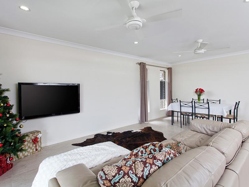 Great home in fantastic location. Pets allowed!