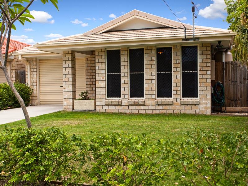 Great home in fantastic location. Pets allowed!