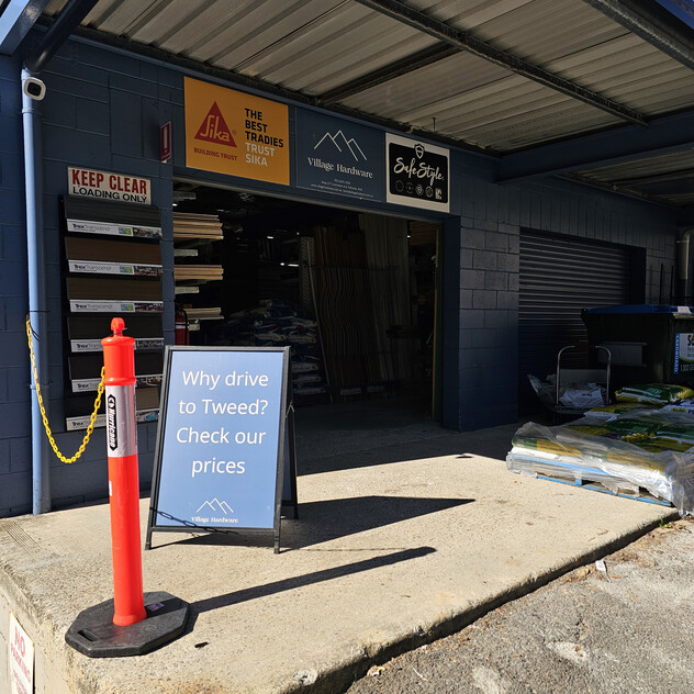 COMMERCIAL PROPERTY FOR SALE THRIVING LOCATION: $1,685,000.00 - WITH LONG LEASE