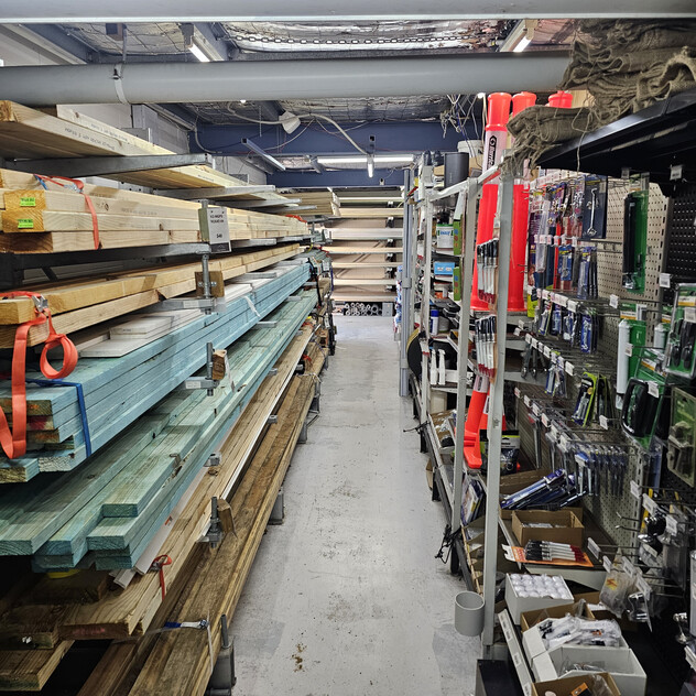 COMMERCIAL PROPERTY FOR SALE THRIVING LOCATION: $1,685,000.00 - WITH LONG LEASE