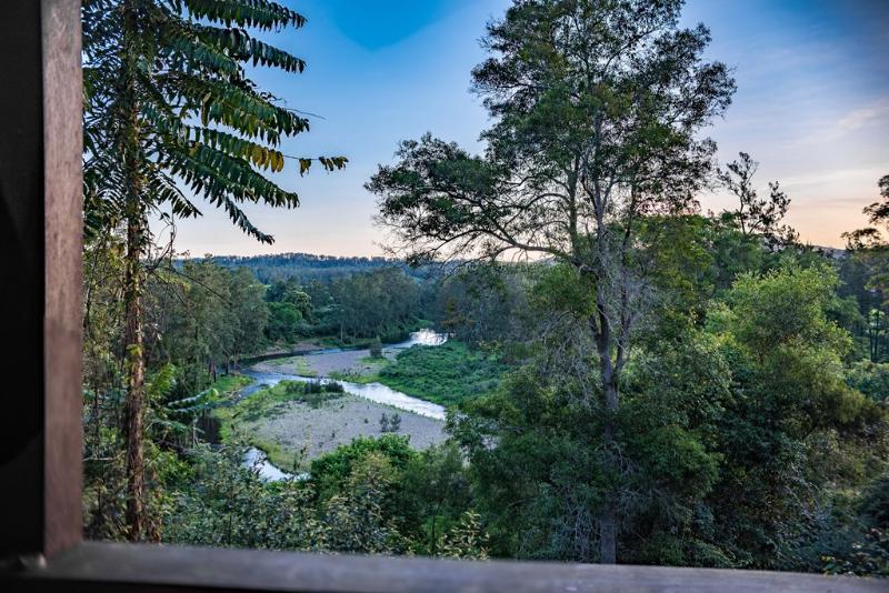 PRIME RIVER FRONTAGE - MULTI MILLION DOLLAR LOCATION! AT FRACTION OF THE COST!