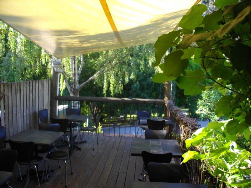 Cafe & Wine bar doing over $15,000 a week. Figures available.