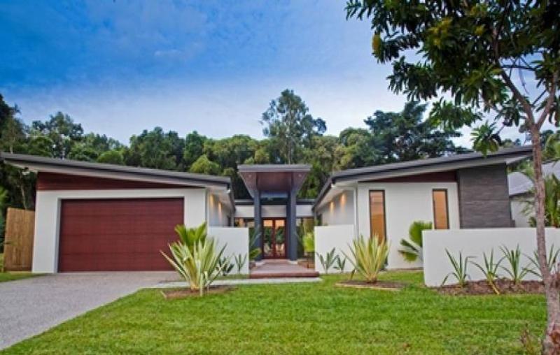 19 Litara Court Palm Cove QLD 4879 House for Sold