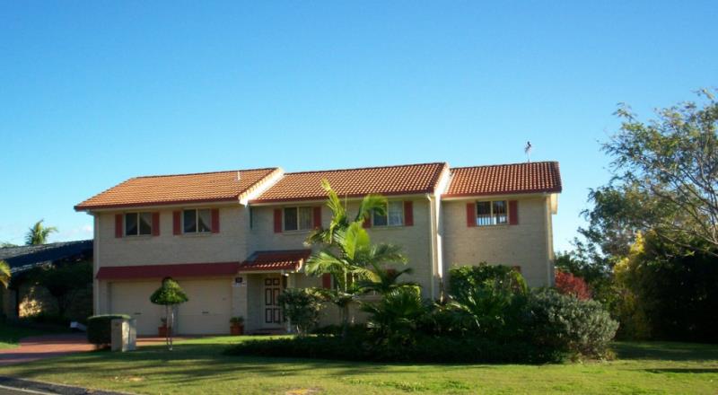 Large home - Ocean views! - Big enough for 2 families! - Sought after location!