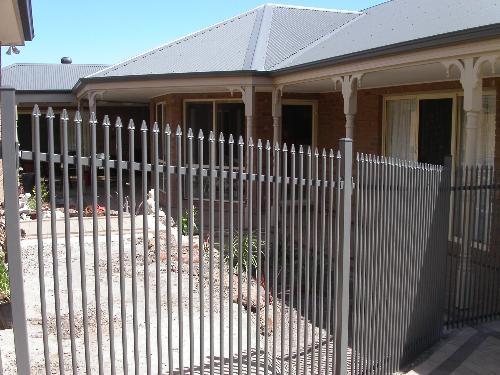 Stashut Pool Fencing