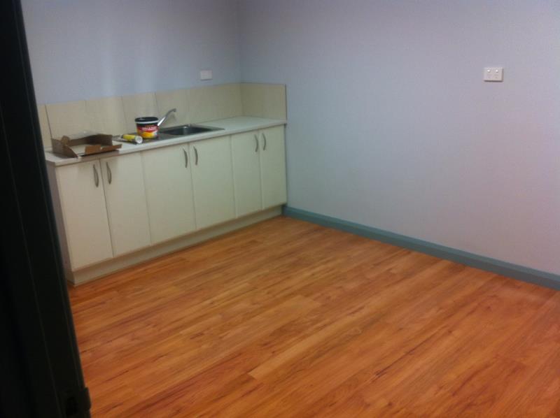 HUGE WORKSHOP/WAREHOUSE/FACTORY/ - NEGOTIABLE LEASE - $8,000 - $10,000 PCM