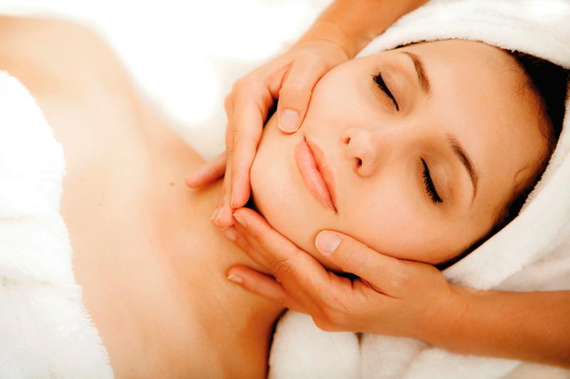 HIGHLY SUCCESSFUL DAY SPA - URGENT SALE - DUE TO FAMILY HEALTH REASONS